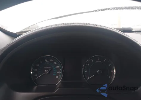 2015 Jaguar Xf 2.0T Premium z USA, uszkodzony, nr VIN SAJWA0FS9FPU67421